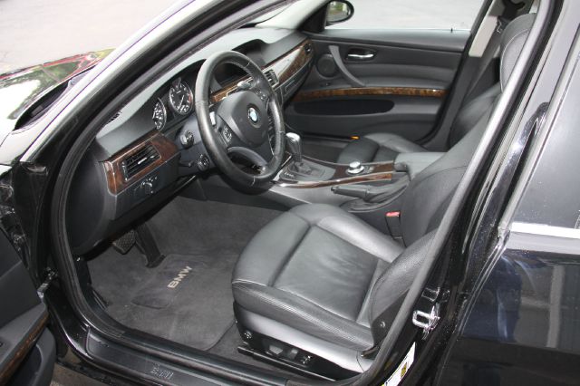 BMW 3 series FWD 4dr Touring SUV Sedan