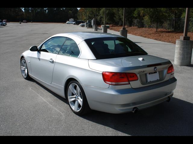 BMW 3 series 2009 photo 2