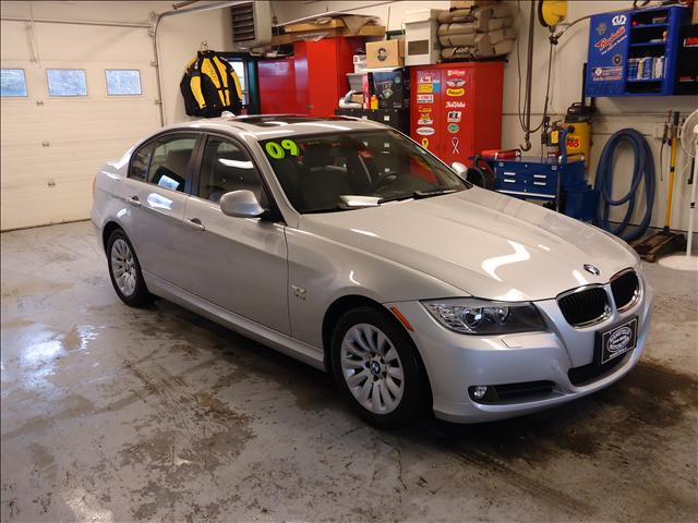 BMW 3 series Sport-awd-2nd Bench-third-1 Owner Sedan