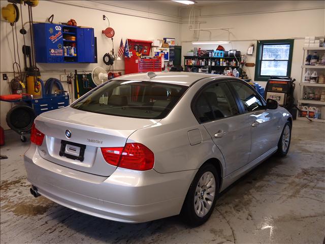 BMW 3 series 2009 photo 1