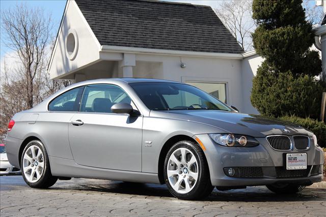 BMW 3 series 2009 photo 2