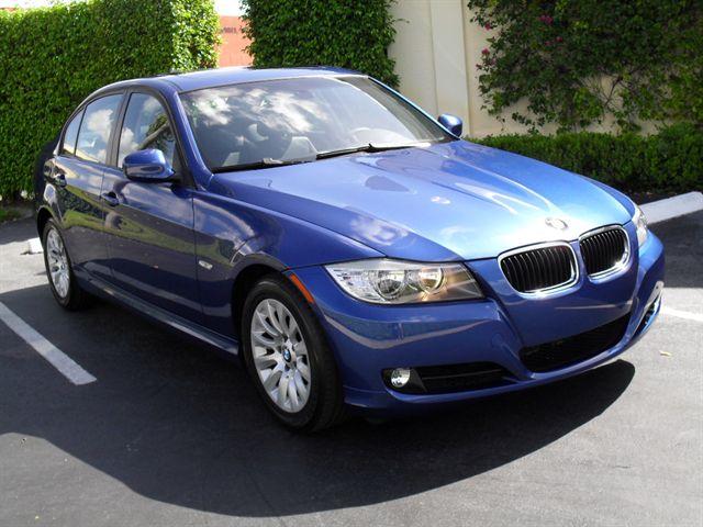 BMW 3 series SE Automatic 4X4 Beutiful Sedan