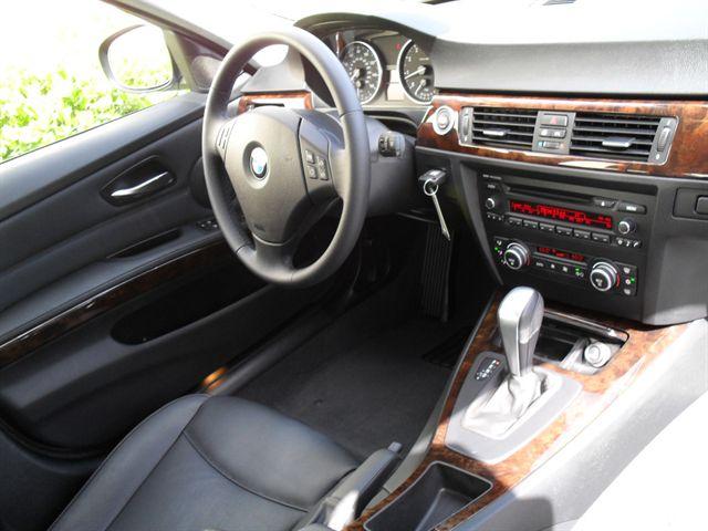 BMW 3 series 2009 photo 2