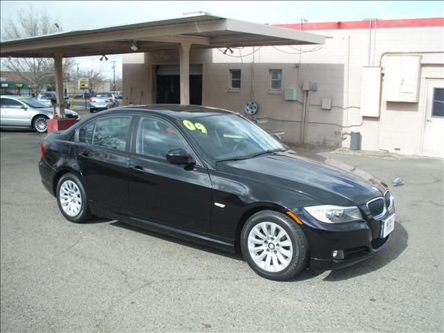 BMW 3 series 2009 photo 2