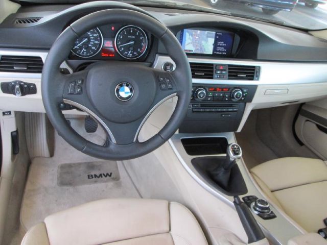 BMW 3 series 2010 photo 0