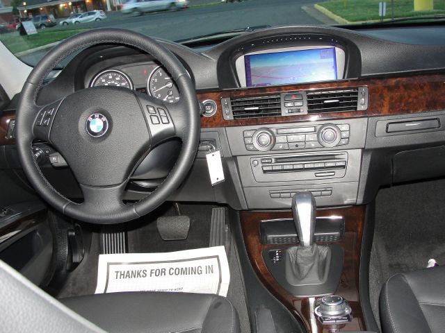 BMW 3 series 2010 photo 19