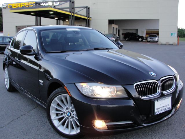 BMW 3 series 2010 photo 24