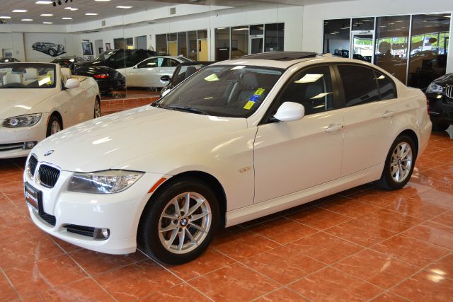 BMW 3 series 2010 photo 1