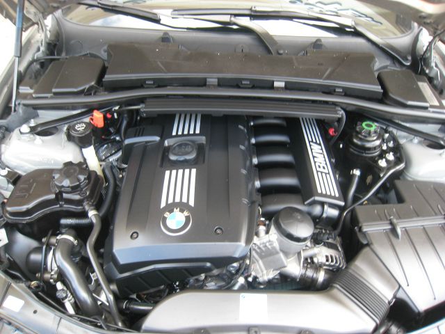 BMW 3 series 2010 photo 3