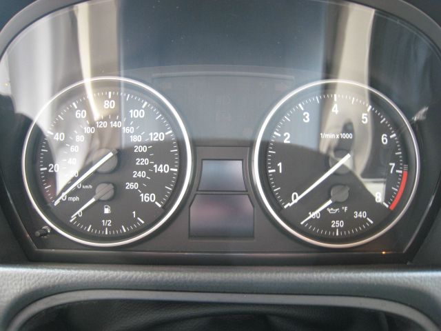 BMW 3 series 2010 photo 7