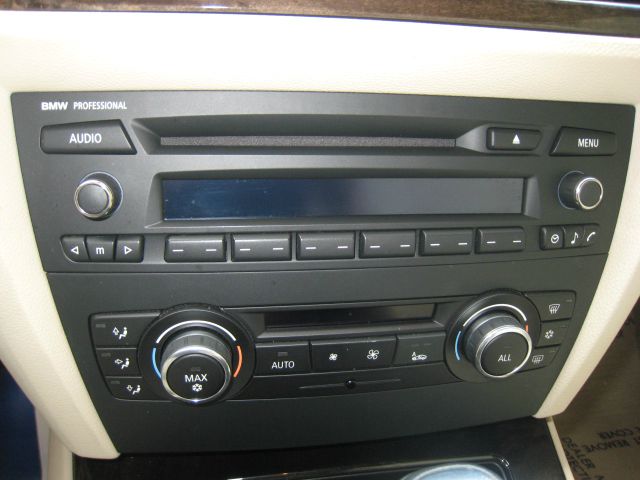 BMW 3 series 2010 photo 8