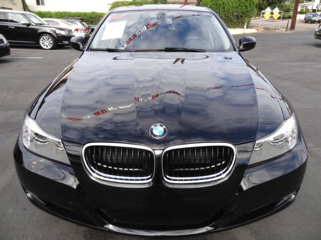 BMW 3 series 2010 photo 1