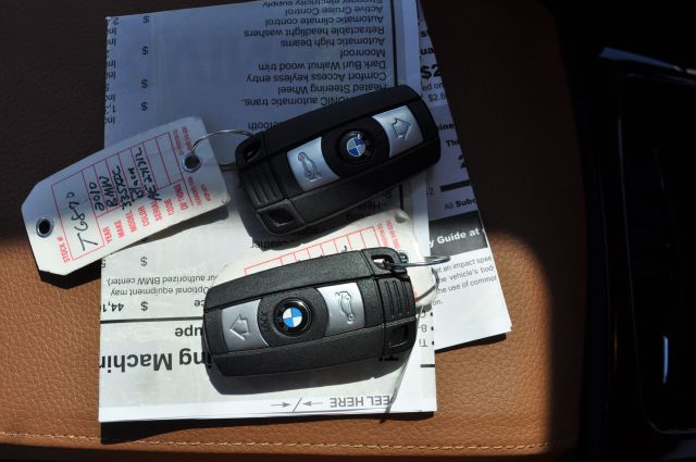 BMW 3 series 2010 photo 10