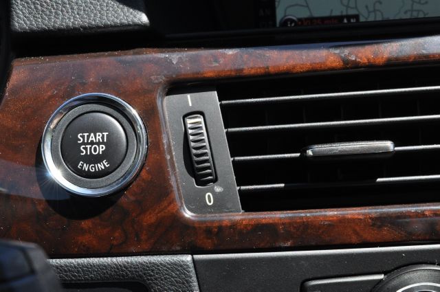 BMW 3 series 2010 photo 21