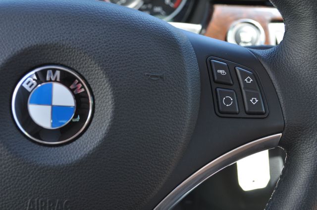 BMW 3 series 2010 photo 23