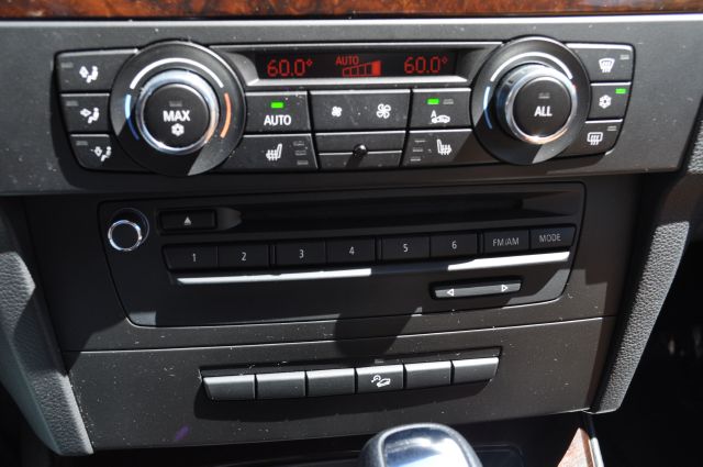 BMW 3 series 2010 photo 5