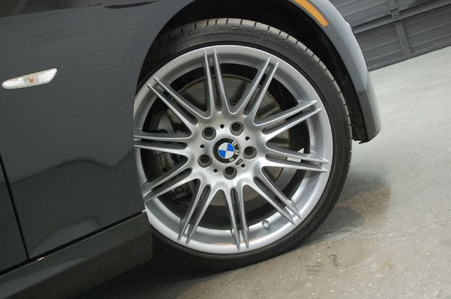 BMW 3 series 2010 photo 4