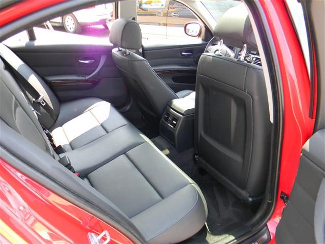 BMW 3 series 2010 photo 1