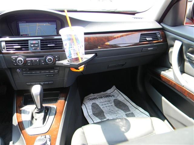 BMW 3 series 2010 photo 3