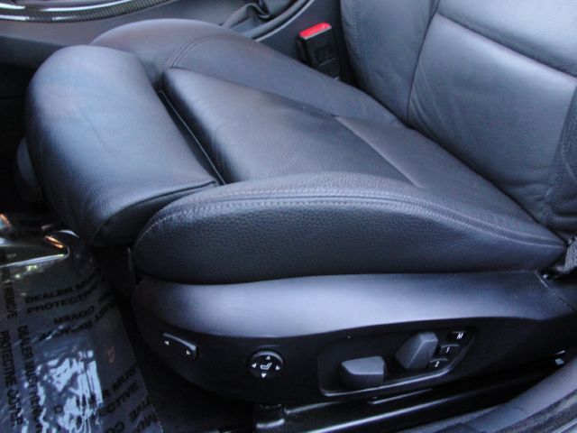 BMW 3 series 2010 photo 11