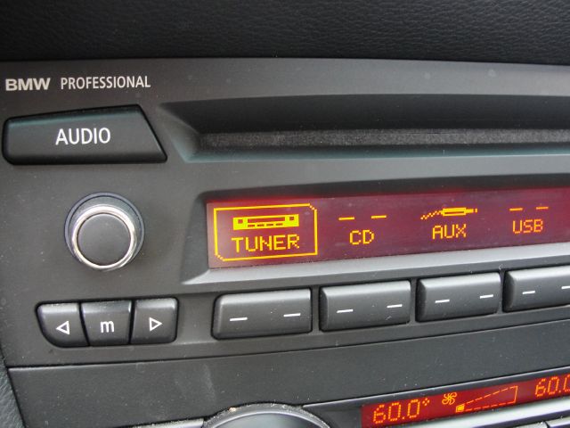 BMW 3 series 2010 photo 16