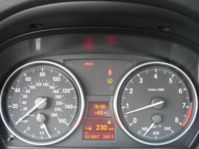 BMW 3 series 2010 photo 18