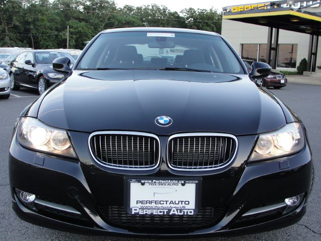 BMW 3 series 2010 photo 23