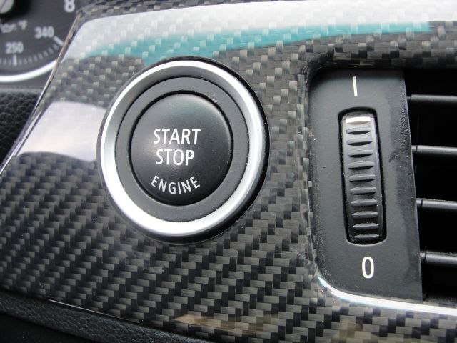 BMW 3 series 2010 photo 25