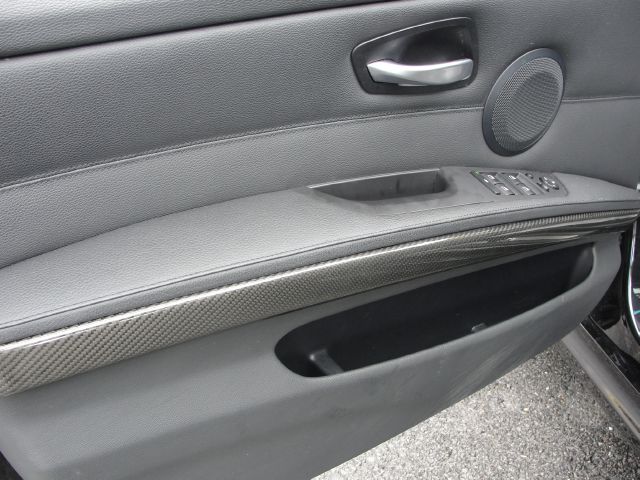 BMW 3 series 2010 photo 28