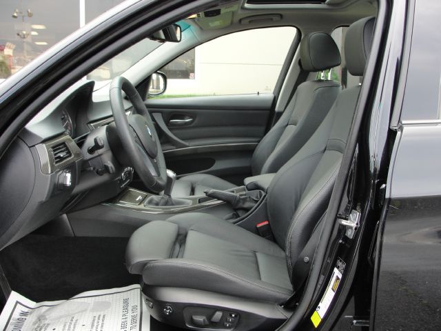 BMW 3 series 2010 photo 3