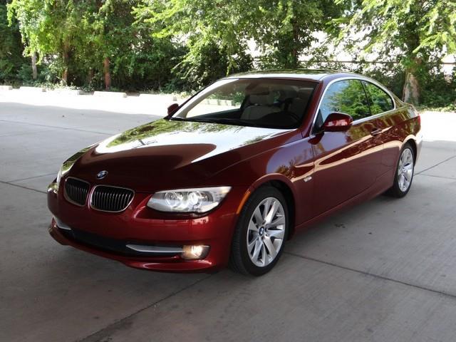 BMW 3 series 2011 photo 2