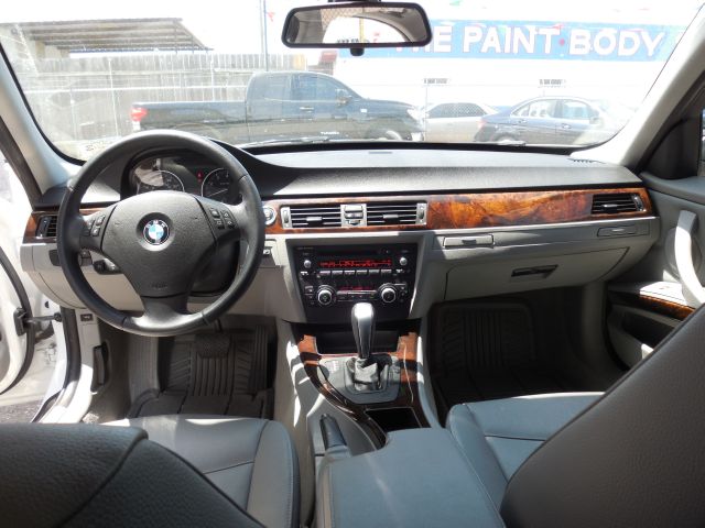 BMW 3 series 2011 photo 5