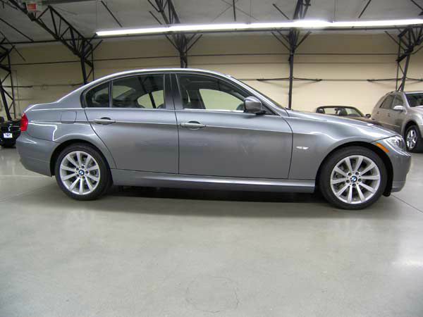 BMW 3 series 2011 photo 1