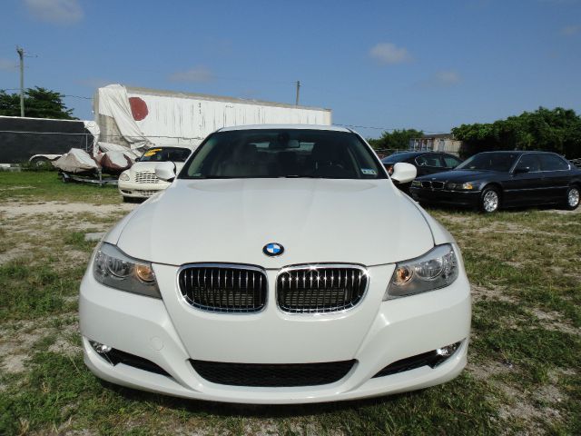 BMW 3 series 2011 photo 4