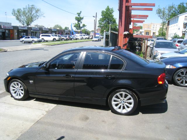 BMW 3 series 2011 photo 18