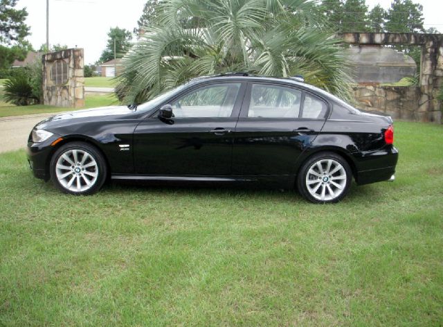 BMW 3 series 2011 photo 3