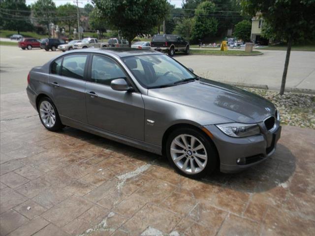 BMW 3 series 2011 photo 1