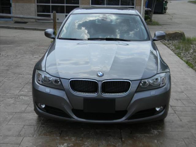 BMW 3 series 2011 photo 2