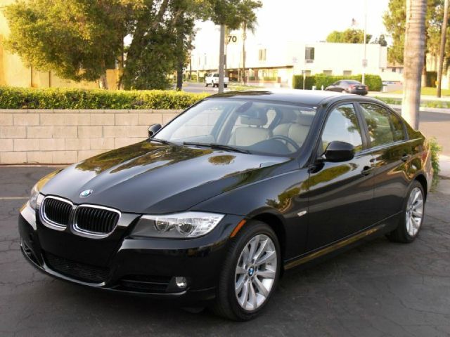 BMW 3 series 2011 photo 4
