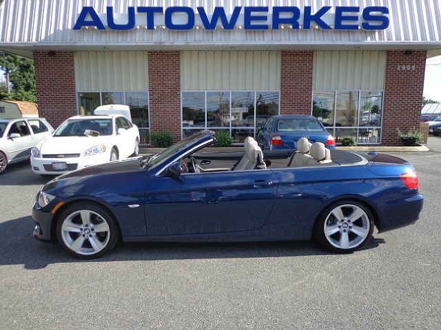 BMW 3 series 2011 photo 1