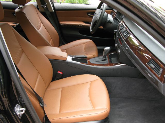 BMW 3 series 2011 photo 4