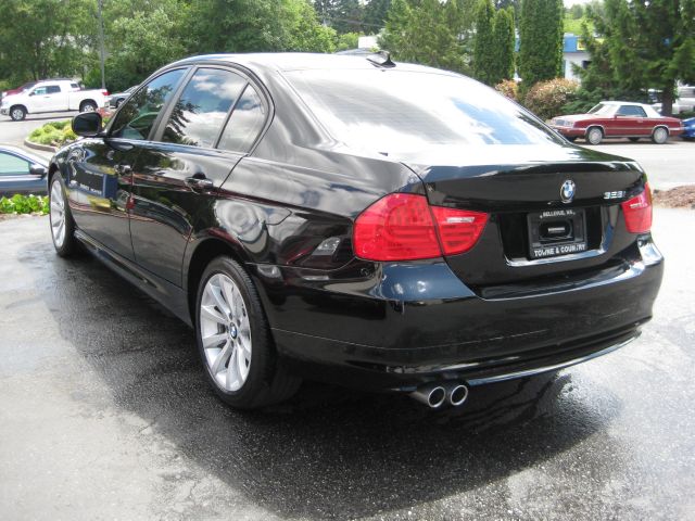 BMW 3 series 2011 photo 3