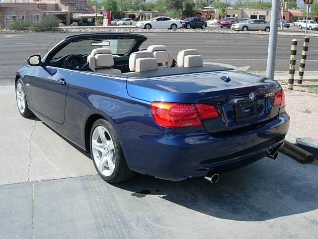 BMW 3 series 2011 photo 2