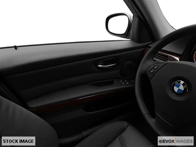 BMW 3 series 2011 photo 2