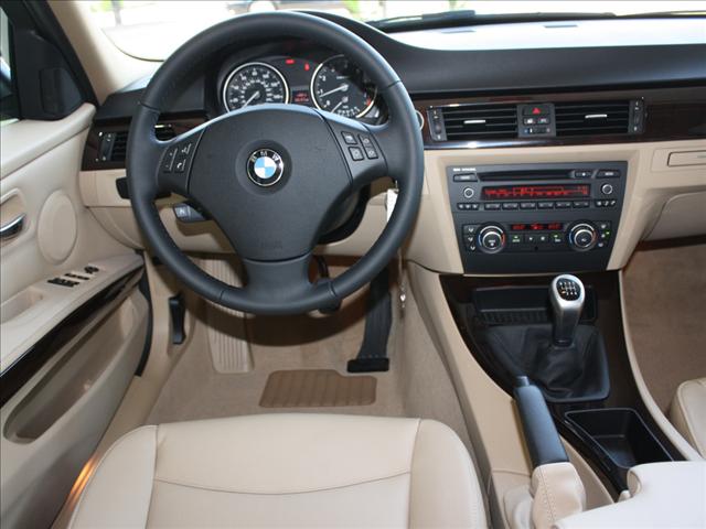 BMW 3 series 2011 photo 5