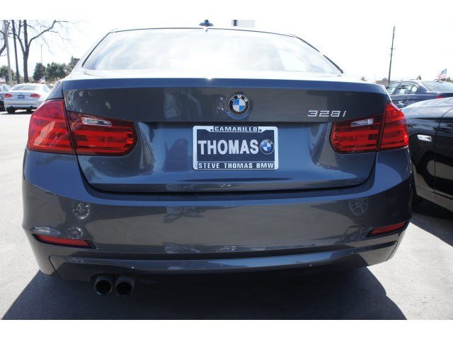 BMW 3 series 2012 photo 2