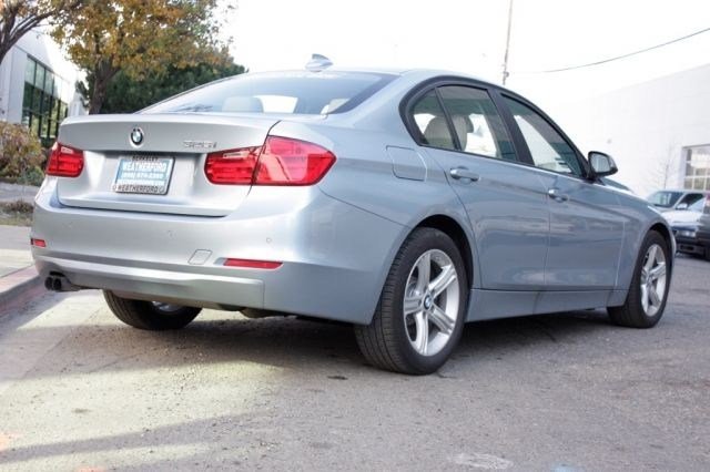 BMW 3 series 2012 photo 2