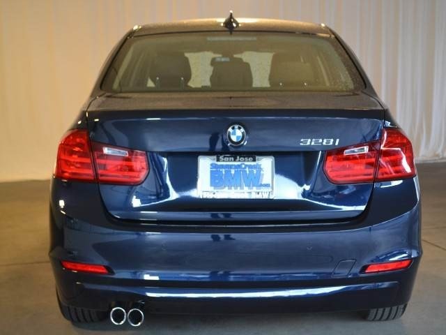 BMW 3 series 2012 photo 4