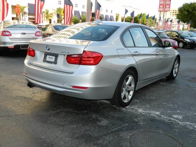 BMW 3 series 2012 photo 1