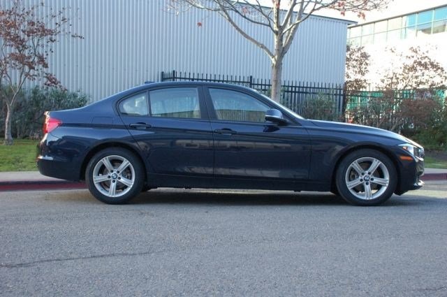 BMW 3 series 2012 photo 4